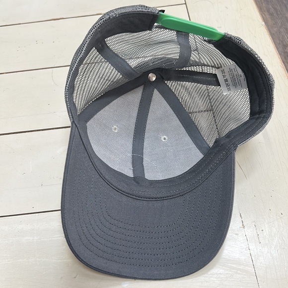 ✌️🧢Dutch Bros. Coffee Trucker Hat Gray Green Mint White Snapback - Picture 2 of 4
